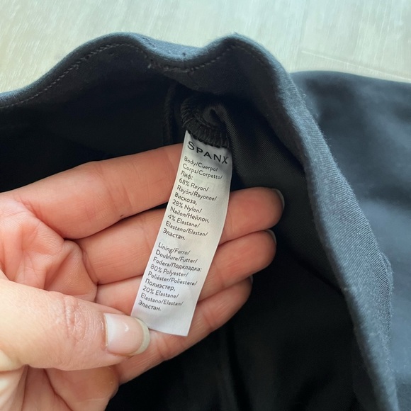 Spanx The Perfect Pant Womens Medium Black Ankle Back Seam Skinny Ponte Pull On - Picture 5 of 10